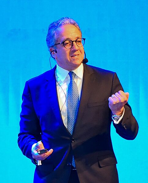 Khaled El Enany (cropped)