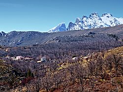 Lozzi-Poggio-village-5 Frati.jpg