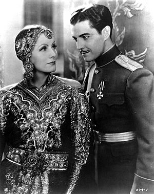 Archivo:Mata Hari 1931 film promo