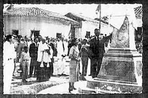 Archivo:Monumento Cabo Alberto Leveau - Tarapoto