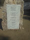 Archivo:Monumento a Manuel Rodríguez en Til Til 11