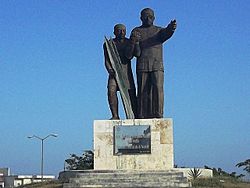 Archivo:Monumento al general Salvador Alvarado Rubio, Mérida, Yucatán (01a)