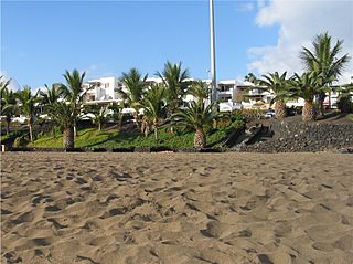 PuertodelcarmenBeach.JPG