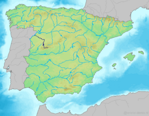 Archivo:Rivière Tormes en Espagne