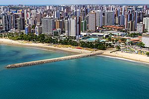 Archivo:Seashore of Fortaleza (2)