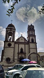 Archivo:Templo de San Juan Bautista Cadereyta