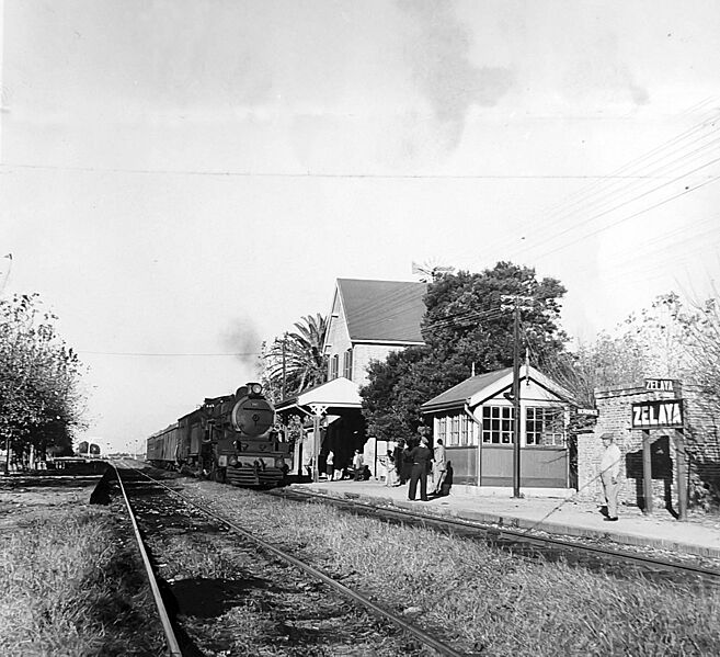 Tren en estacion zelaya 1940s