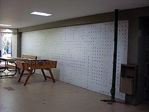 Archivo:UCV 2015-184 Mural de Victor Valera, 1956