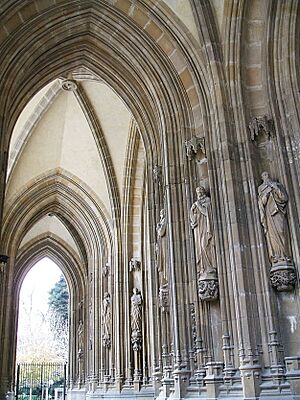Archivo:Vitoria - Catedral Nueva 52