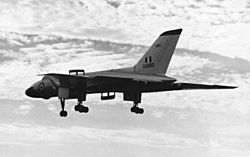 Archivo:Vulcan B1 XA890 1955