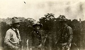 Archivo:"Brothers Sandino", 13 May 1928