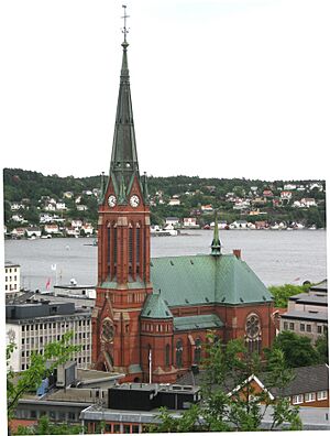 Archivo:Arendal Trefoldighetskirke