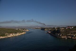 Bahia de Santiago de Cuba 237.jpg
