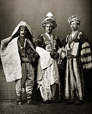 Archivo:Diyarbekir shepherd, Mardin Kurd, Aljazeera Kurd, 1873