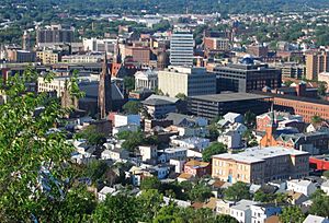 Archivo:Downtown-paterson-nj2