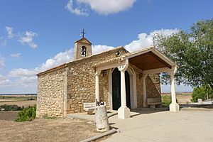 Archivo:Ermita de Nuestra Señora del Castillo, Cabezamesada 02