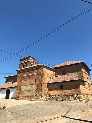 Iglesia de Valdemorilla.jpg