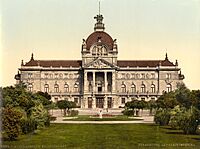 Archivo:Kaiserpalast 1900