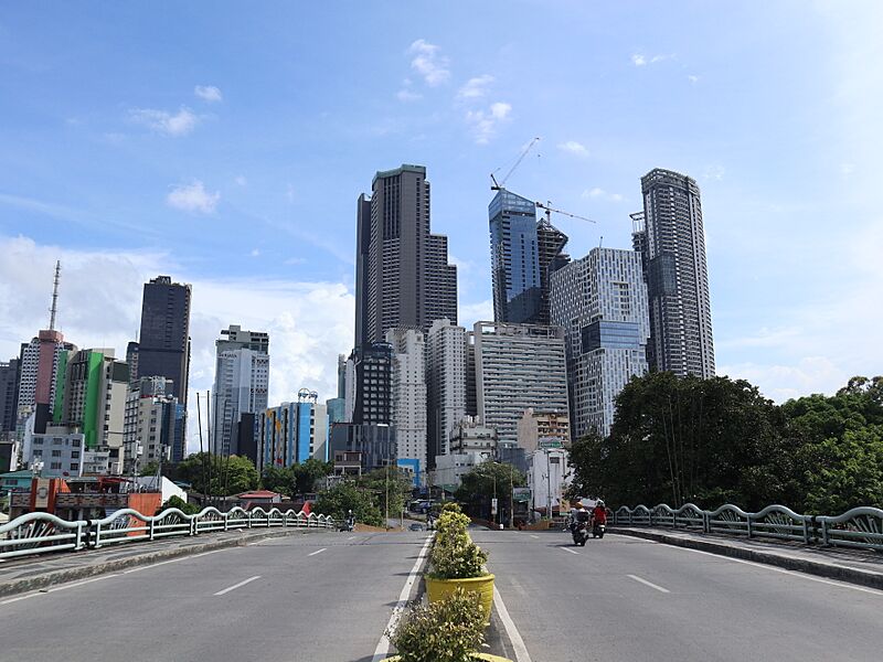 Makati Poblacion skyscrapers, Makati Avenue (Makati; 06-20-2021)