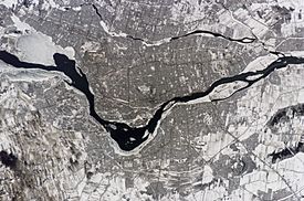 Montreal Canada from ISS014.jpg