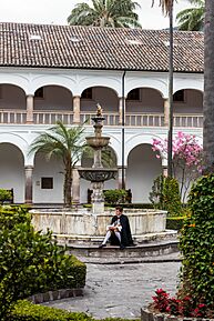 Archivo:Museo de la iglesia de San Francisco, Quito, Ecuador, 2015-07-22, DD 182