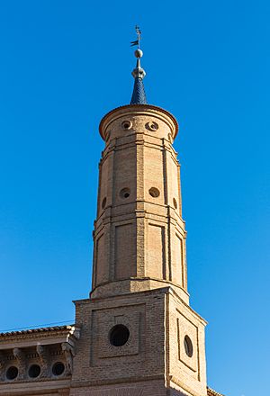 Archivo:Palacio del conde de Morata, Morata de Jalón, Zaragoza, España, 2015-01-05, DD 05