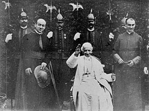 Archivo:Papst Leo XIII 1898