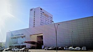 Archivo:Poliforum León Marriott