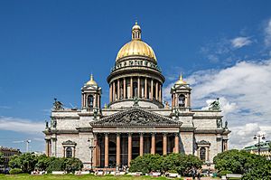 Archivo:Saint Isaac's Cathedral in SPB