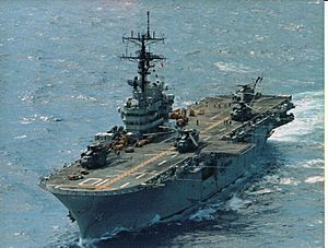 Archivo:USS Tripoli LPH10 a