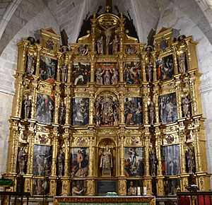 Archivo:Arroyo de la Luz - retablo parroquial