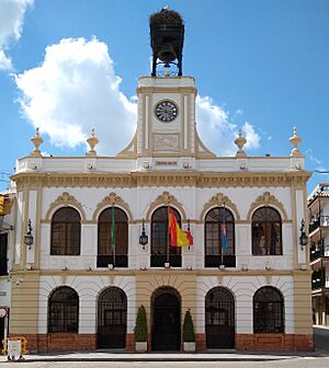 Archivo:Ayuntamiento de Morón de la Frontera