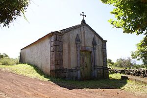 Archivo:Ermida de Jesus, Maria, José da Urzelina, Urzelina, Velas, ilha de São Jorge, Açores