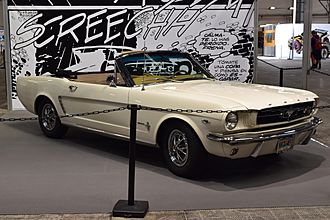 Archivo:Exhibition Cartoons on wheels. Ford Mustang. Sin City. Comic Fair 2016