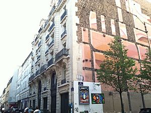 Archivo:Jim Morrison's Apartment Building in Les Marais, Paris, France - 17–19 rue Beautreillis 3