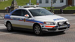 Archivo:Lögreglan 2007 Volvo S80 D5 Automatic, Reykjavík