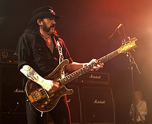 Archivo:Lemmy Kilmister Motorhead in NYC by John Gullo