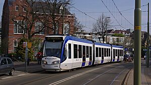 Archivo:Lijn2 Citadis4036 25042012