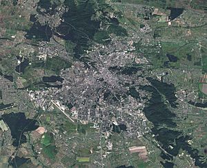 Archivo:Lviv City, Ukraine, Sentinel-2 satellite image, 30-AUG-2017