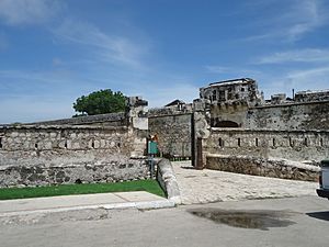Archivo:Murallas de Campeche