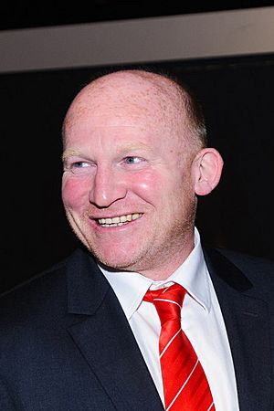 Archivo:Neil Jenkins. Wales Grand Slam Celebration, Senedd 19 March 2012