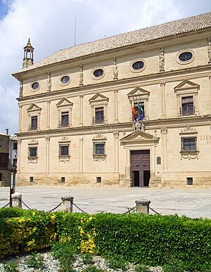Archivo:Palacio de Vázquez de Molina o de las Cadenas, sede del Ayuntamiento de Úbeda 06