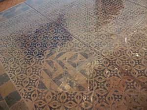 Archivo:Paviment ceràmic d'una de les sales del castell d'Alaquàs