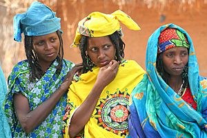 Archivo:Peul women in Paoua