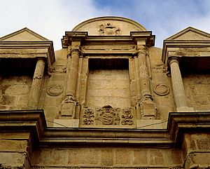 Archivo:Portada Iglesia Santa María la Mayor de Guadahortuna