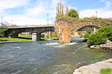 Archivo:Río Carrión a su paso por Velilla del rio Carrion