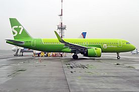 S7 Airlines, VQ-BCK, Airbus A320-271N (38549848226).jpg