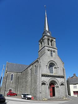 Sacé (53) Église Saint-Hippolyte 01.jpg