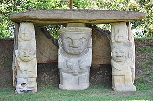 Archivo:The San Agustín Archaeological Park (4925664602)