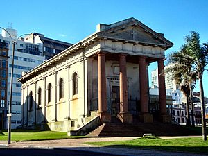 Archivo:Anglican Church, Montevideo